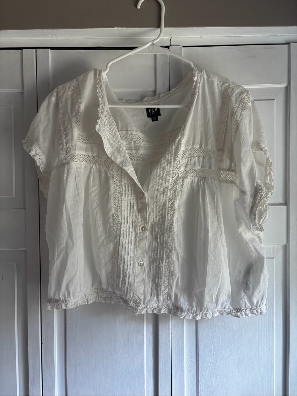 GAP dainty white blouse